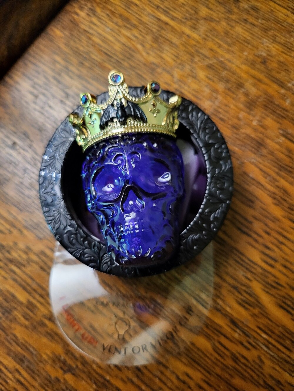 Bath & Body Works Purple Crowned Skull Decorative Car Freshner Holder Nwt New - Picture 3 of 10